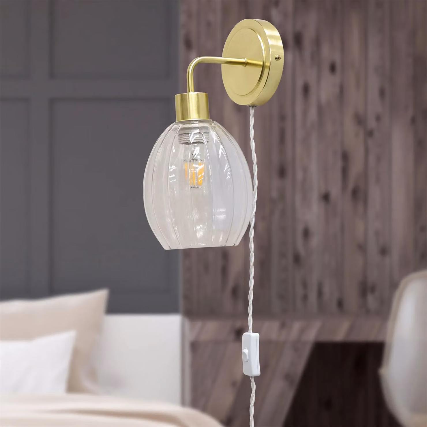 First Choice Lighting Toby Plug in Wall Light in Gold/Brass with Transparent Glass Shade – 2