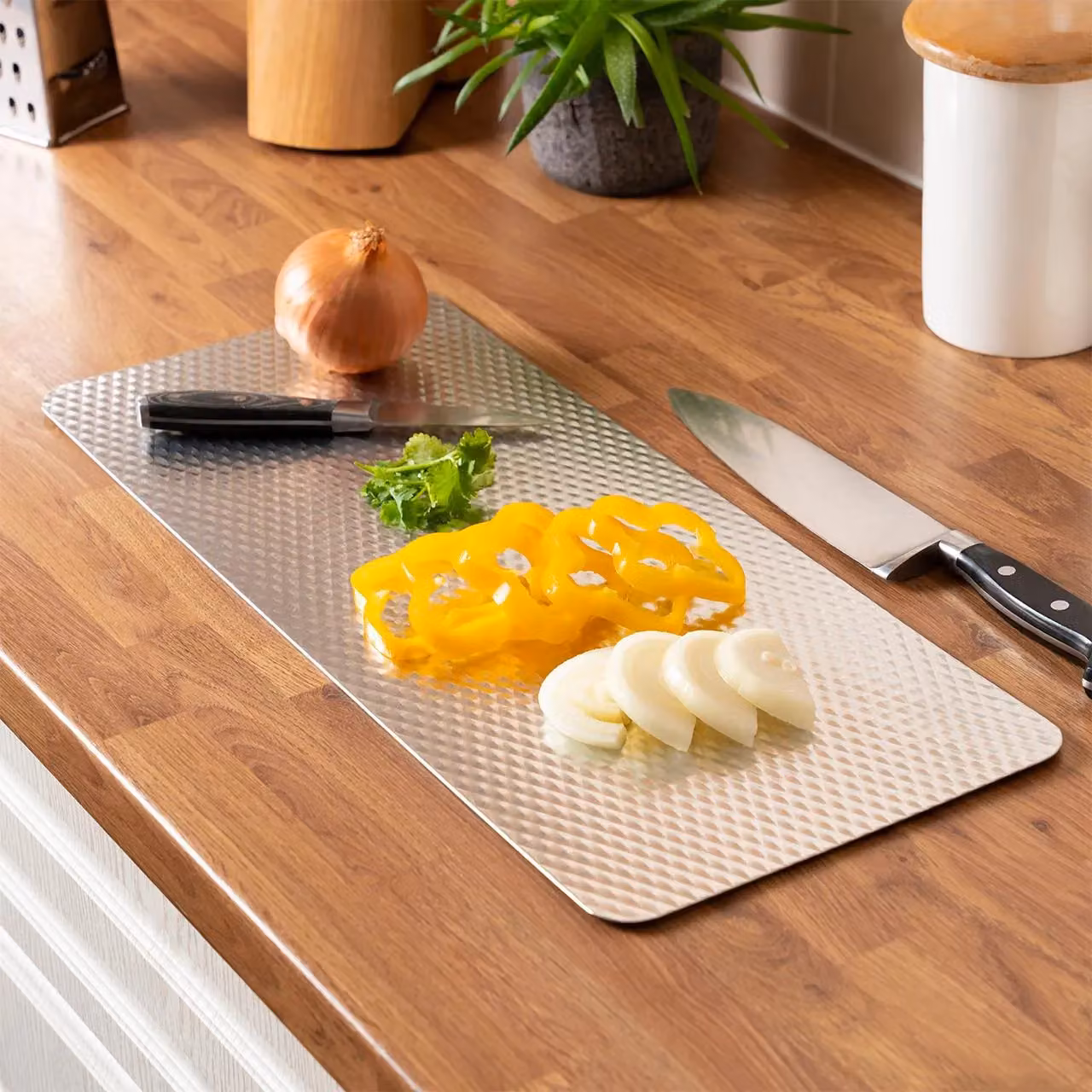 mysmartbuy Heat Resistant Silver Metal Kitchen Mat and Worktop Surface Protector, W: 50 cm, D: 21 cm – 2