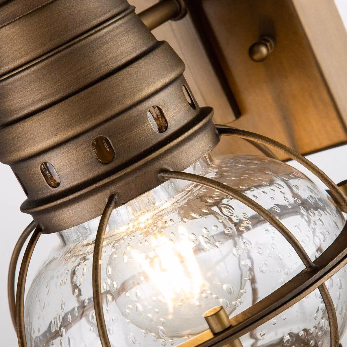 Kichler Bridgepoint Outdoor Wall Lantern in Natural Brass and Yellow – 3