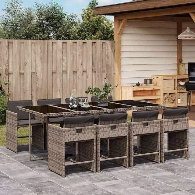 Berkfield Home Modern Polyrattan Garden Dining Set with Glass Top in Grey and Black