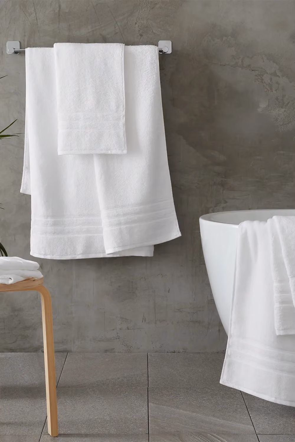 Catherine Lansfield White Cotton Fluffy Bath Sheet Pair, W: 90 cm, H: 140 cm – 3