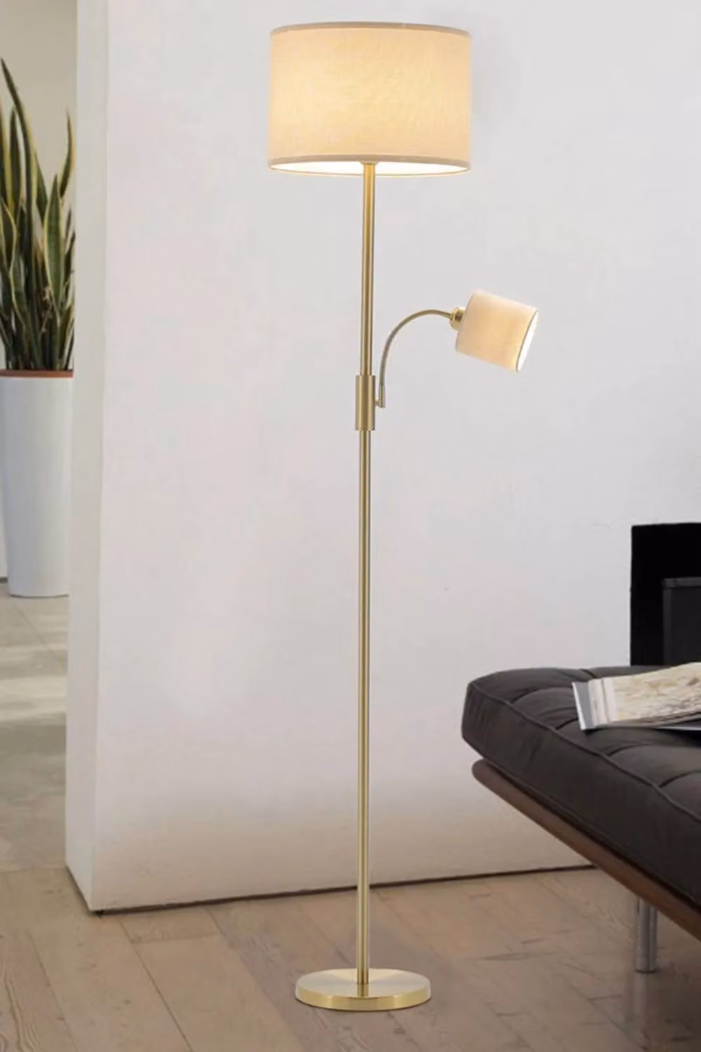 Living and Home 2-Light Floor Standing Lamp with Adjustable Head in Gold/Brass – 5