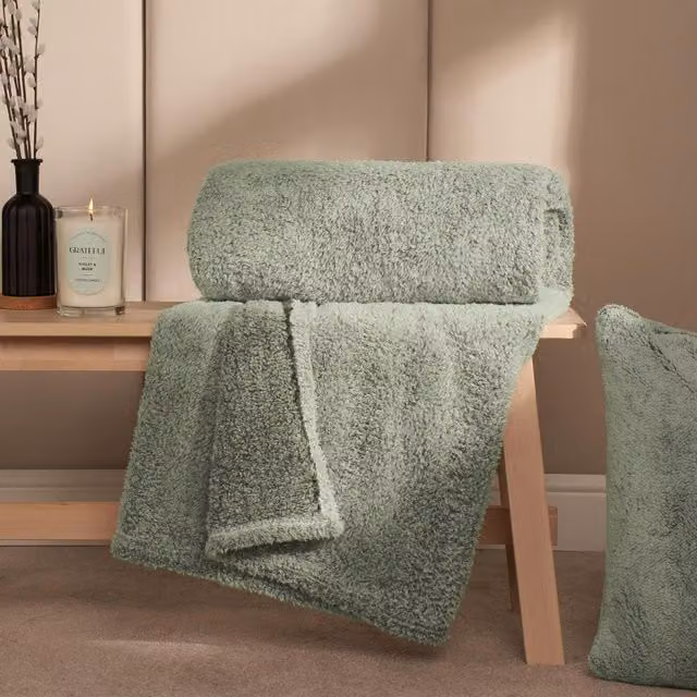 OHS Fluffy Green Fleece Blanket Throw, Width: 150 cm
