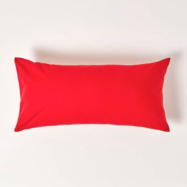Homescapes 200 Thread Count Red Combed Cotton Percale Housewife Pillowcase, W: 80 cm, H: 40 cm