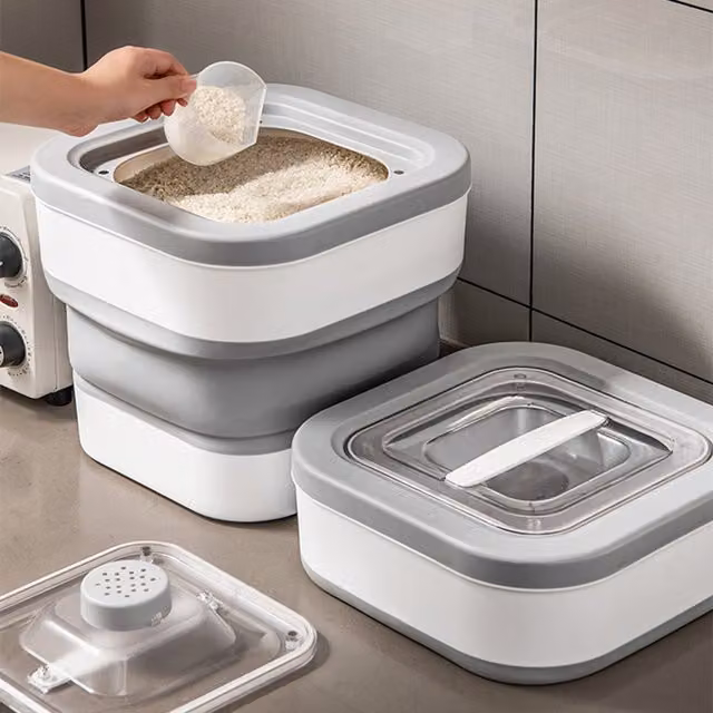 Livingandhome Collapsible and Portable Silicone Food Container with Lid, White, Grey and Transparent