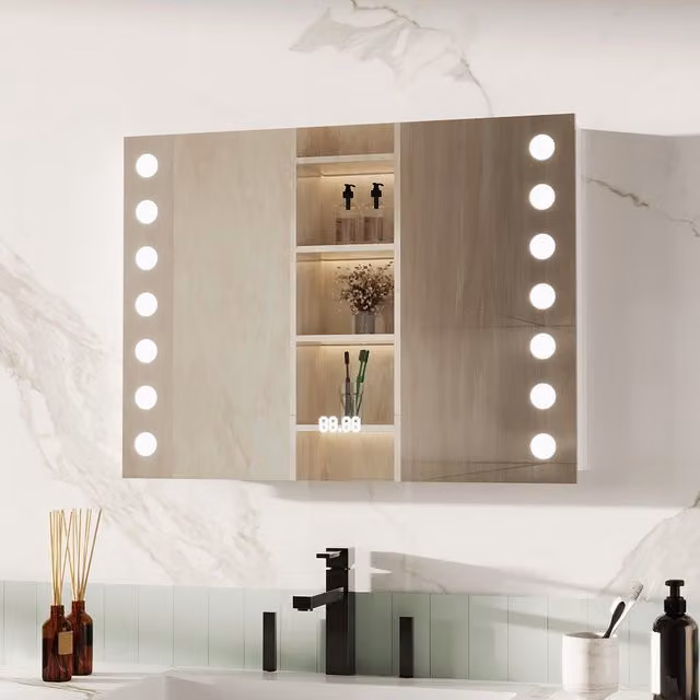Livingandhome LED Bathroom Wall Mirror with Clock in Silver