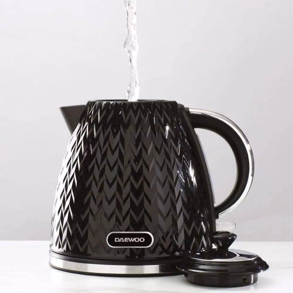 Daewoo Black Argyle 1.7 Litre Jug Kettle and 2 Slice Toaster Set – 1