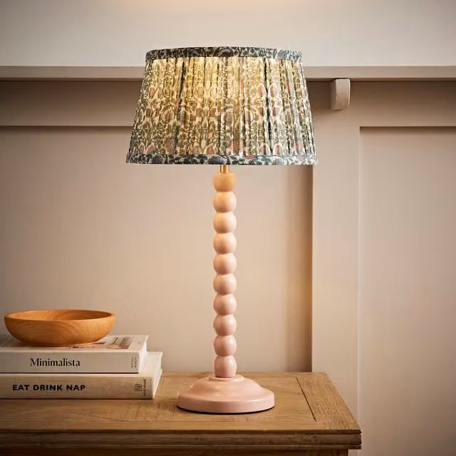 ValueLights Bobbins Pastel Table Lamp with Pleated Fabric Shade in Rose Pink and Wood
