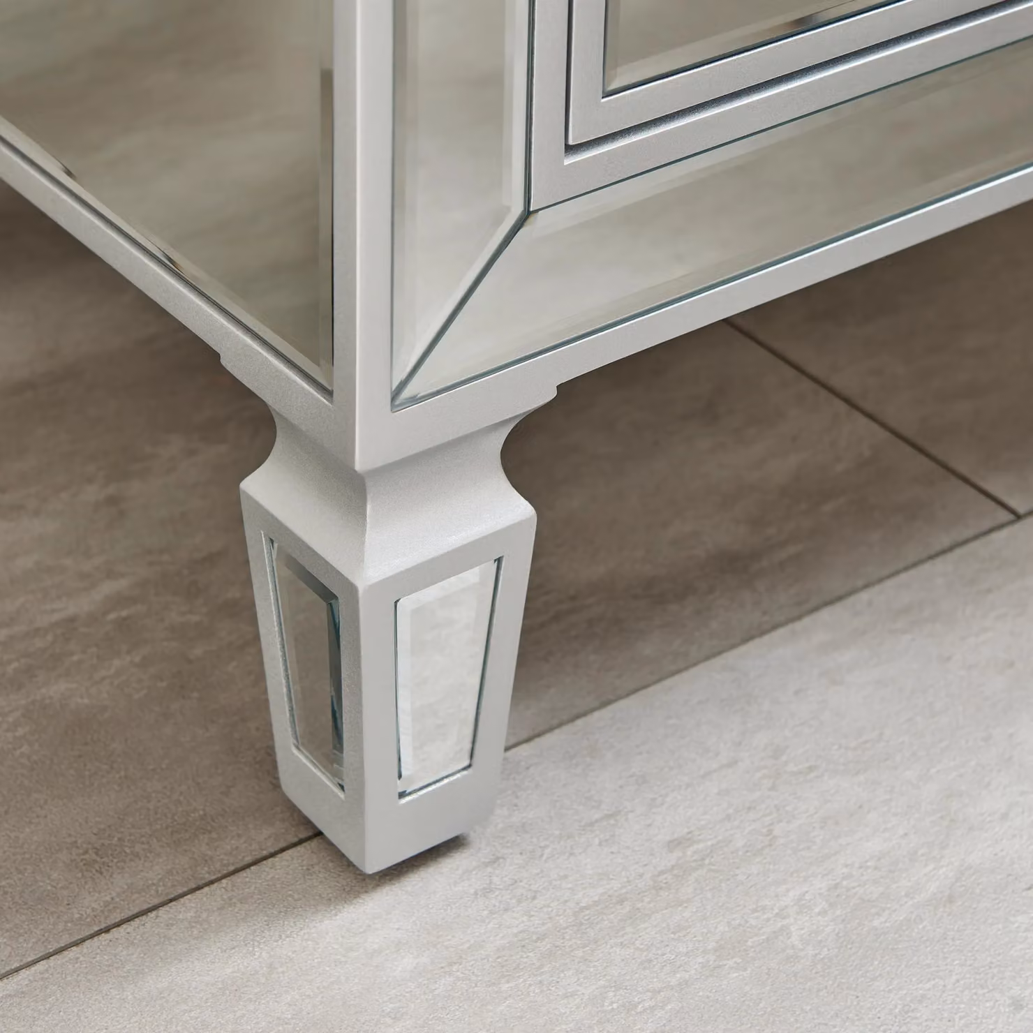 FurnitureboxUK Venice Contemporary 3 Drawer Silver Framed Mirrored Bedside Table in Grey – 3