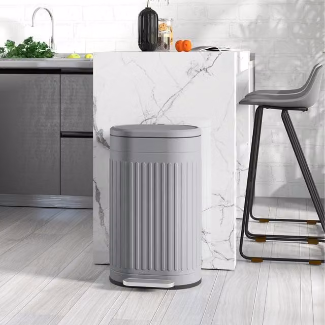 HOMCOM 20L Kitchen Bin with Soft-close Lid, Pedal and Removable Inner Bucket in Grey Metal and Plastic