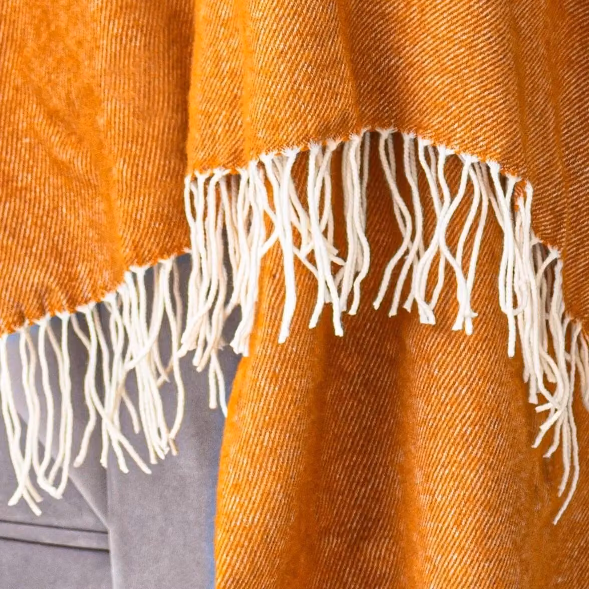 Luxury Living 100% Acrylic Throw in Cinnamon in Copper, W: 150 cm, D: 125 cm – 3