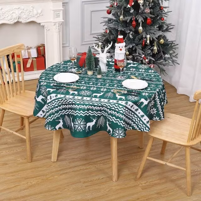 London Boutique Festive Waterproof Round Polyester Tablecloth in Green, Diameter: 152.4 cm