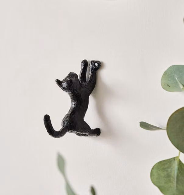 Melody Maison Matte Black Metal Cat Wall Hook