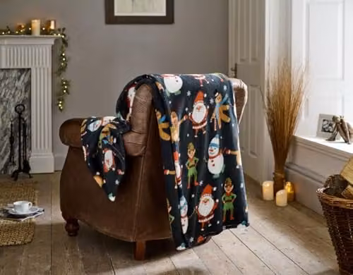Deyongs Christmas Dancers Fleece Throw, Green and Multicolour, W: 140 cm, D: 180 cm