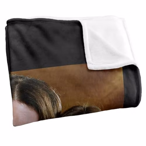 Warner Bros. Gilmore Girls Portrait Super Soft Fleece Throw Blanket, Multicolour, W: 91 x D: 147 cm – 2
