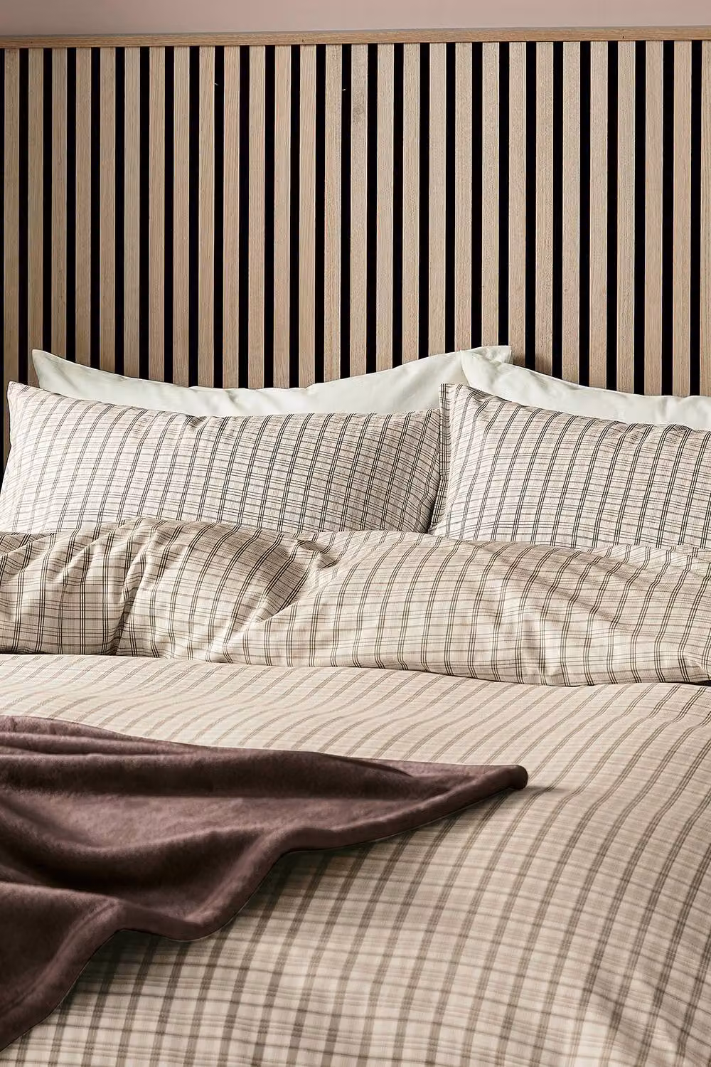 Helena Springfield Tranquil Check Reversible Single Duvet Cover and Pillowcase Set in Brown – 2