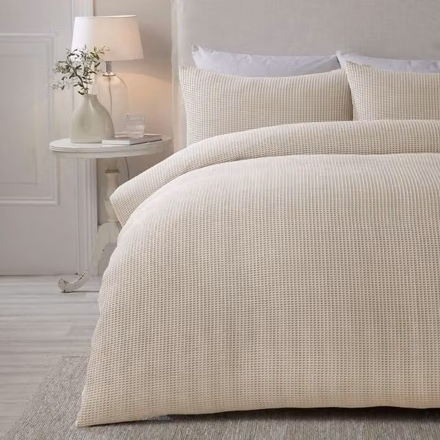 Serene Lindly Waffle Duvet Cover and Pillowcase Set in Blue, White or Beige, W/D/H: 140 x 200 cm