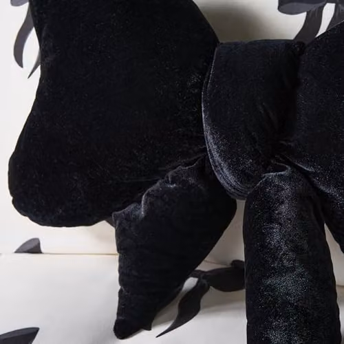 OHS Bow Shaped Velvet Scatter Cushion in Black, W: 45 cm x H: 33 cm – 3