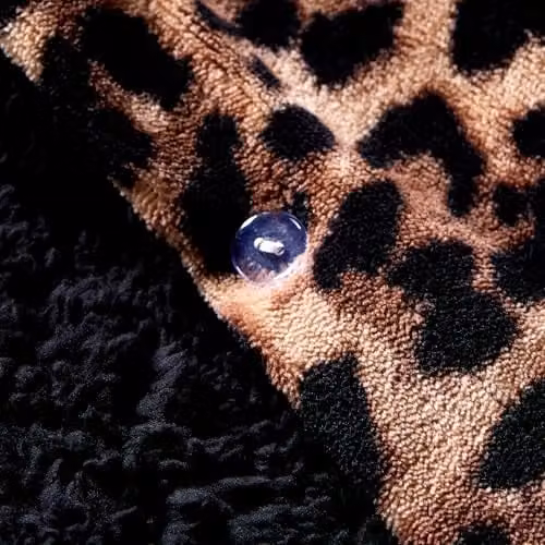 OHS Reversible Leopard Print Sherpa Fleece Duvet Cover and Pillowcase Set, Natural, W/D/H: 135 x 200 cm, Pillowcase: 48 x 74 cm – 2