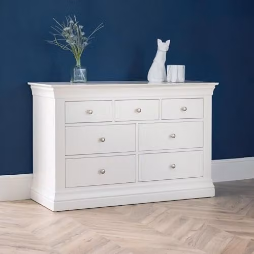 Julian Bowen Clermont 7 Drawer Chest in White