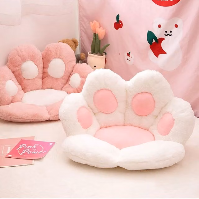 Livingandhome Reversible Plush Cat Paw Seat Cushion in White