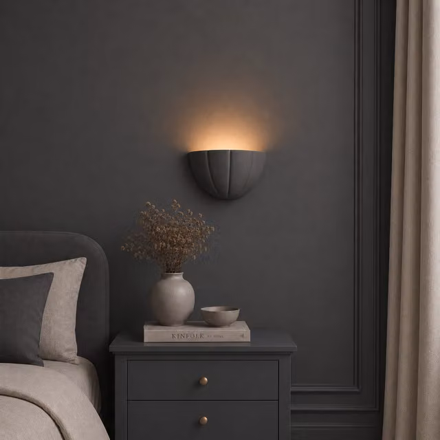 ValueLights Leonardo Scallop Ceramic Flush Wall Light in Blue and White – 1