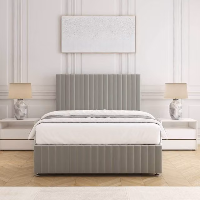 BSSPOKE Emma Divan Bed Set with 24 inch Headboard and Mattress in Silver Plush Velvet, Small Double, W/D/H: 120 x 200 cm
