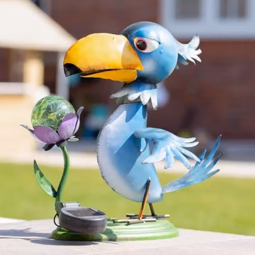 GardenKraft Metal Toucan Solar Powered LED Garden Statue in Multicolour and Blue, H 32.0 cm x W 14.5 cm x D 30.5 cm – 1