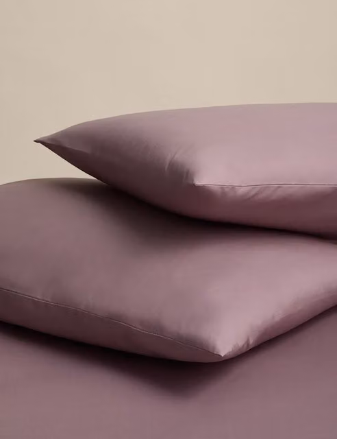 M&S 2 Pack Plain Purple Egyptian Cotton Pillowcases