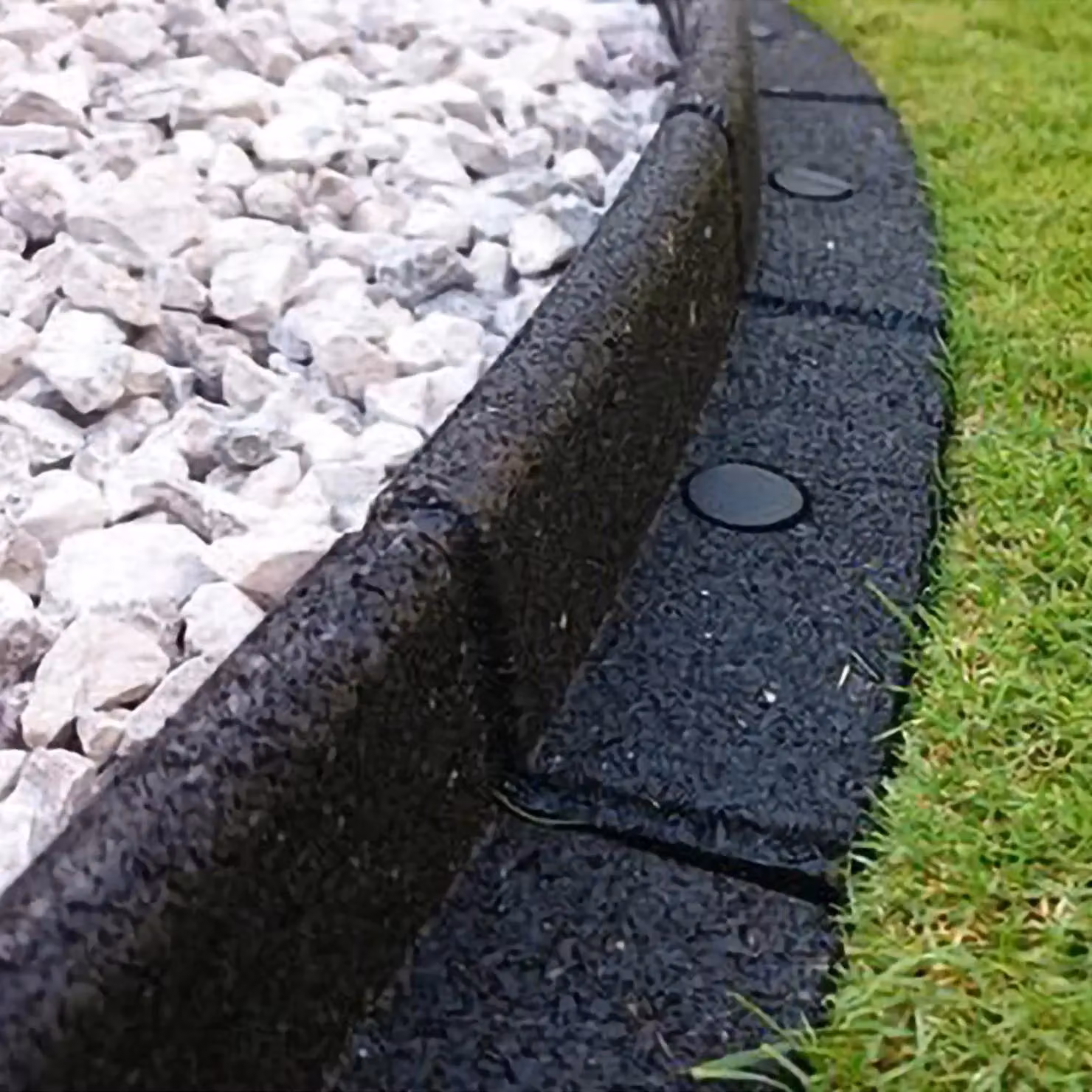 Primrose Flexiborder Grey Rubber Garden Edging for Lawns, 10 Pack – 2