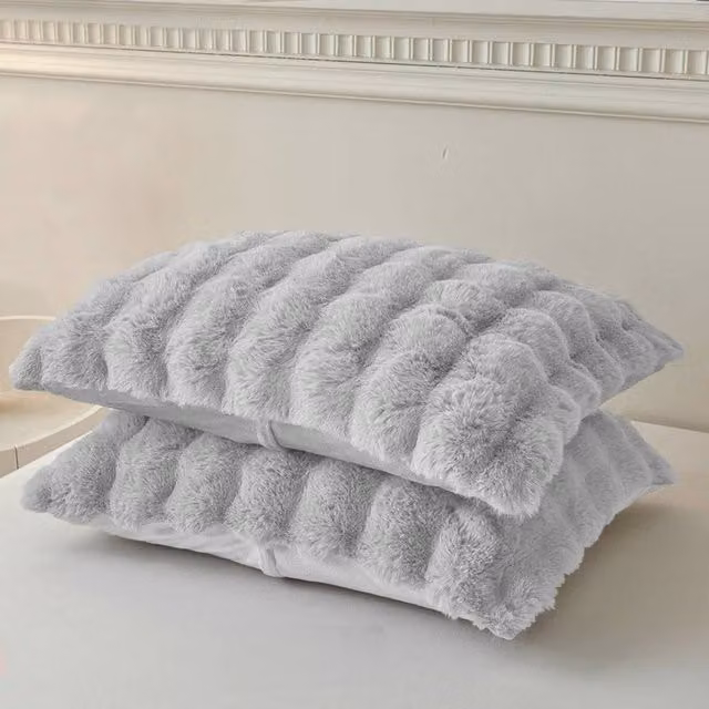 Sweet Dreams Silver Faux Rabbit Bubble Pillowcase Pair with Faux Fur