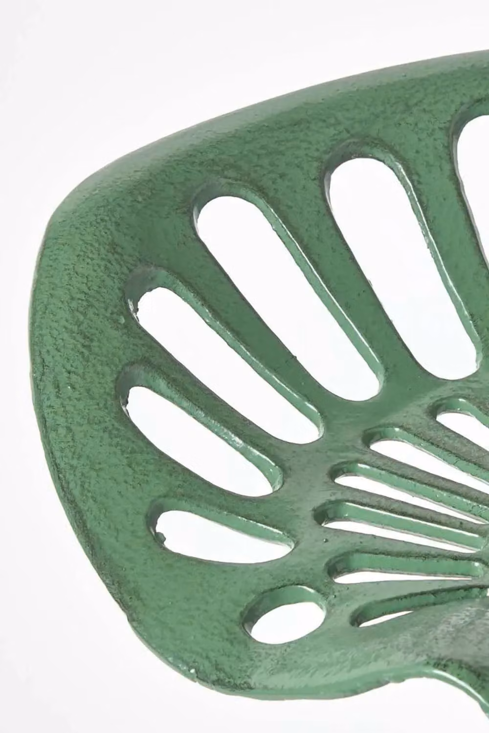 Homescapes Vintage Style Metal Adjustable Tractor Seat Bar Stool in Green – 2