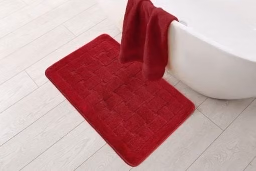 New Edge Blinds Red Rectangular Bath Mat, Width: 45 cm, Length: 75 cm
