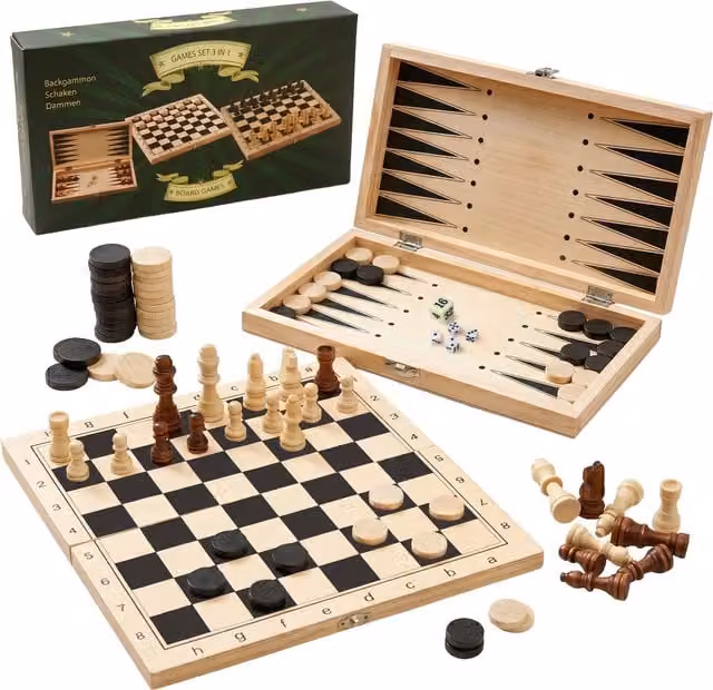 The Magic Toy Shop 3 in 1 Chess, Draughts and Backgammon Wooden Board Game Set in Brown and White