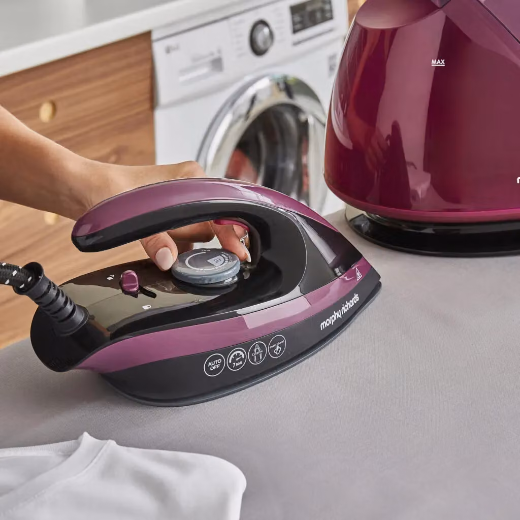 Morphy Richards Speed SteamPro Steam Generator, Black – 7