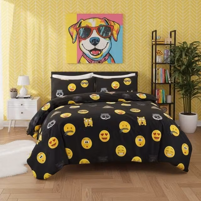 Snug City Emoji Print Cooling Duvet Cover and Pillowcase Set in Black, W/D/H: 180 x 200 cm – 1