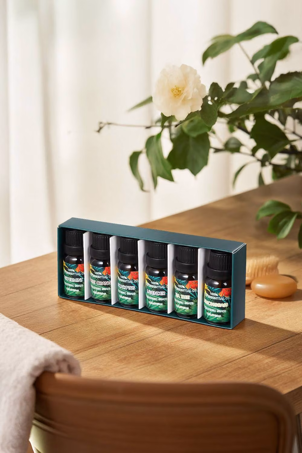 H&O Direct 6 Piece Multicolour Floral Aromatherapy Essential Oil Set with Glass Diffusers – 2