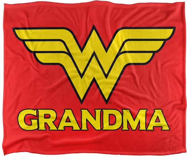 Warner Bros. Wonder Woman Wonder Grandma Super Soft Fleece Throw Blanket, Multicolour, W/D/H: 91 x 147 cm – 6