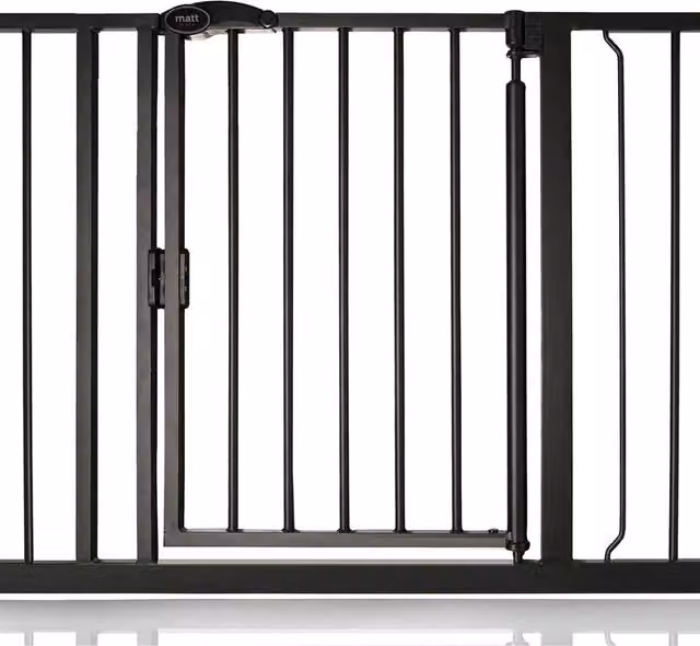 Safetots Pressure Fit Self Closing Stair Gate in Matt Black