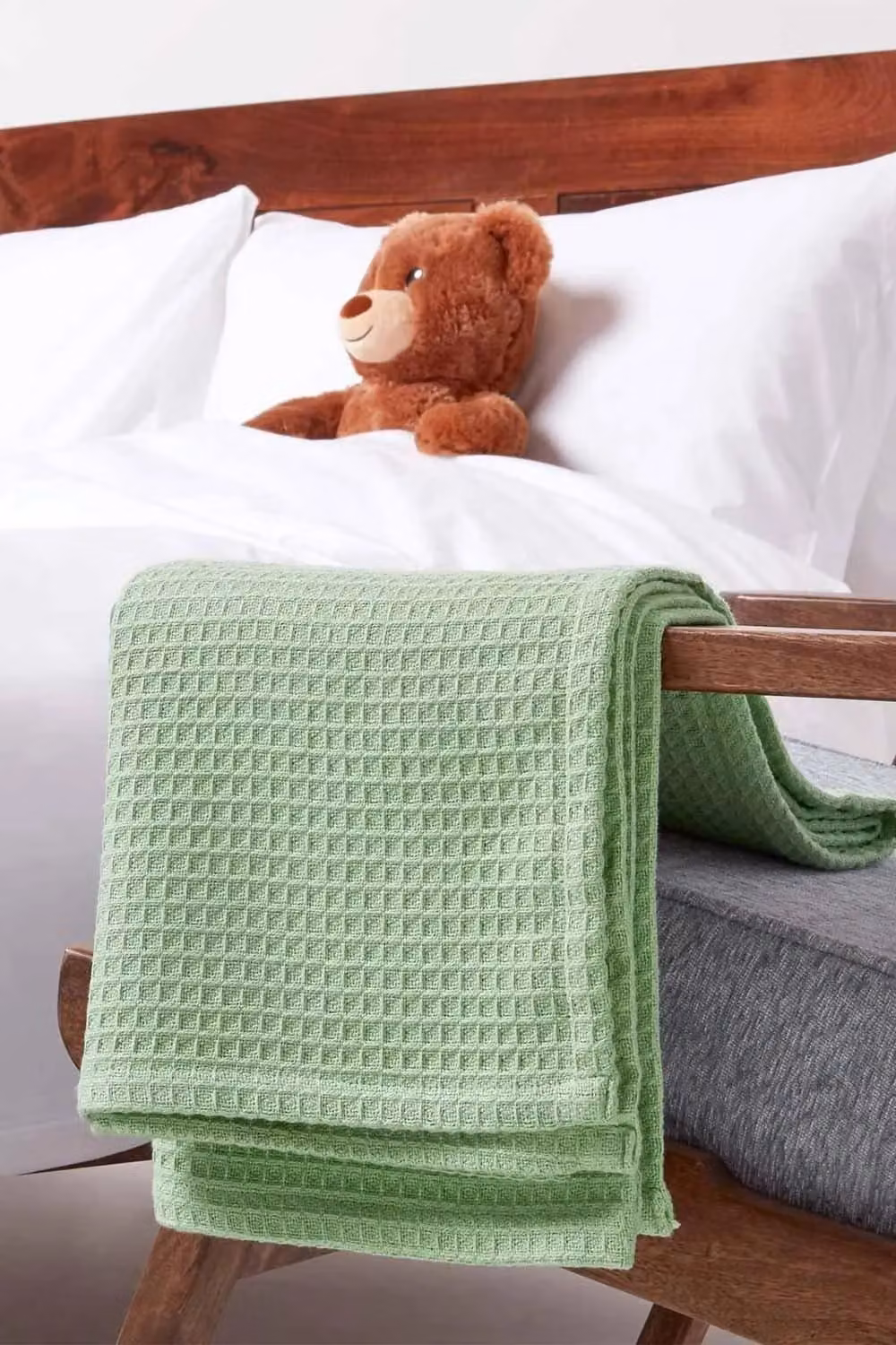 Homescapes Cotton Waffle Pique Baby Blanket in Green, W/D/H: 90 x 112 cm – 2