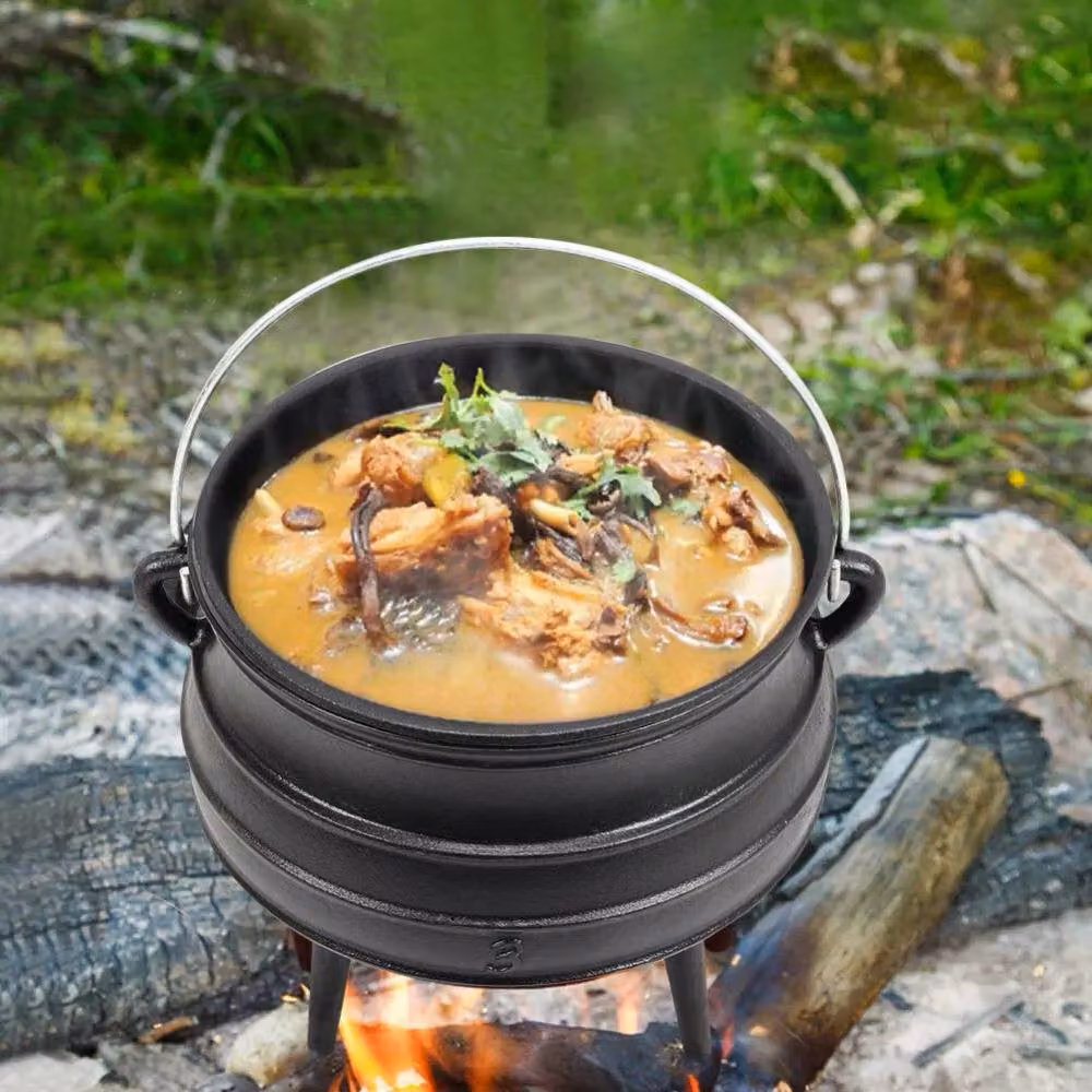 Living and Home 6L Black Cast Iron Potjie Pot Casserole with Lid and Legs for Outdoor Cooking – 3