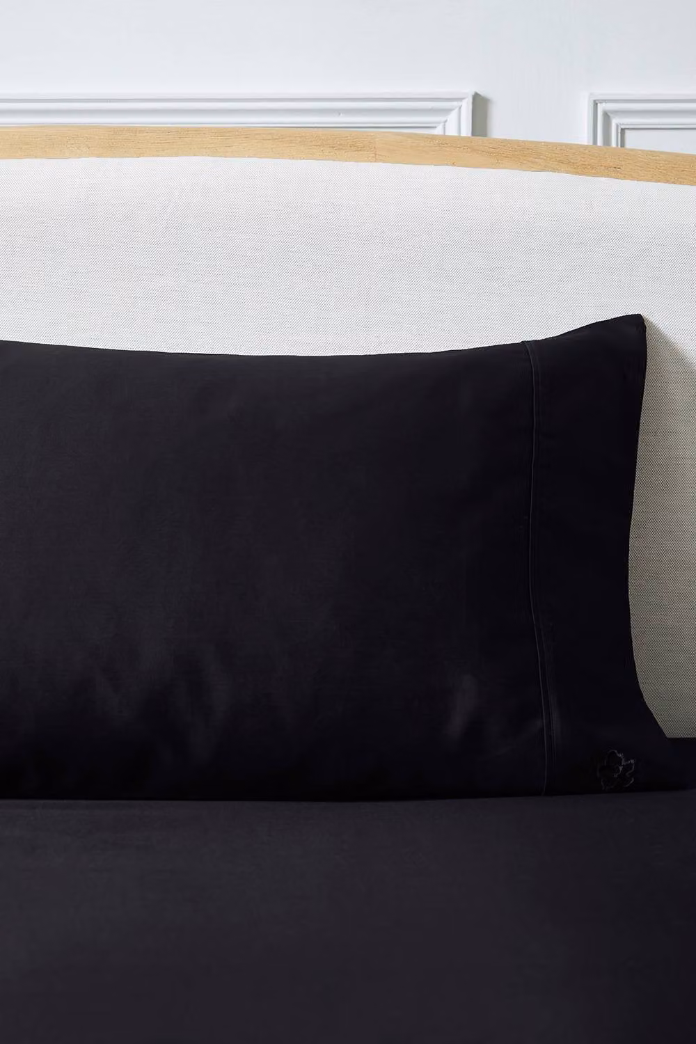 Ted Baker 250 Thread Count Mako Satin Plain Dye Cotton Standard Pillowcase in Black – 3