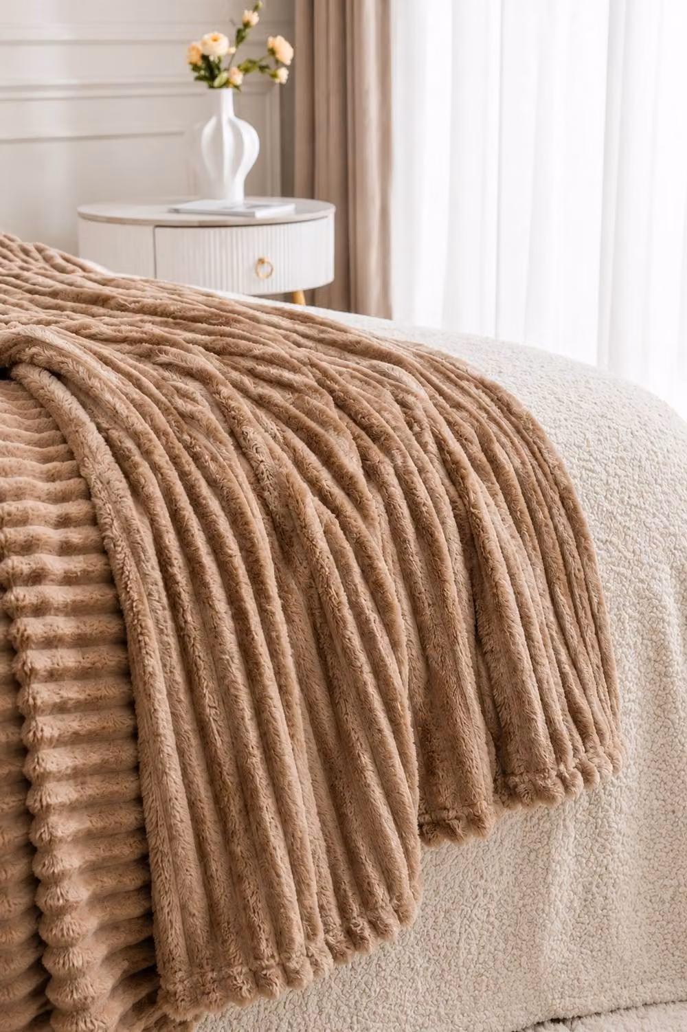 Dyzi Large Supersoft Ribbed Jacquard Fleece Throw Blanket in Light Brown, W: 200 cm, D: 240 cm – 3