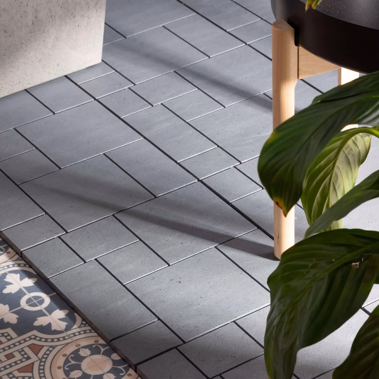 Nicoman Pack of 40 Cosmopolitan Interlocking Mosaic Garden Patio Deck Tiles, Light Grey – 5