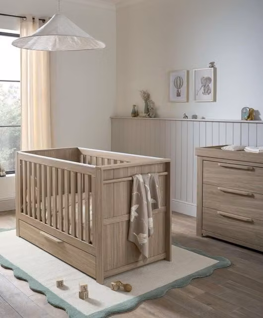 Mamas & Papas Franklin 2 Piece Cotbed Set with Dresser Changer in Oak
