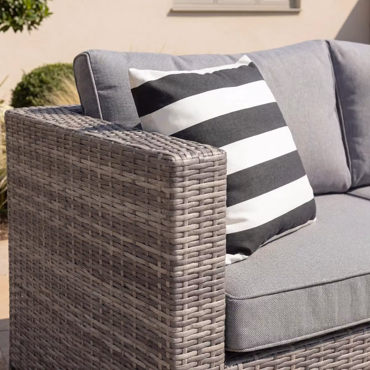 Charles Bentley L-Shaped 3 Seater Rattan Outdoor Lounge Set with Ottoman and Glass Tabletop, Grey, W/D/H: 73 x 73 x 64 cm – 2