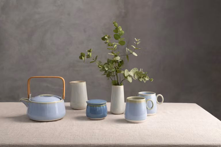 Orsina Purple Glazed Porcelain Bud Vase, Tapered Mini Decorative Flower Pot for Tabletop Decor, H 13.0 cm x W 7.0 cm x D 7.0 cm