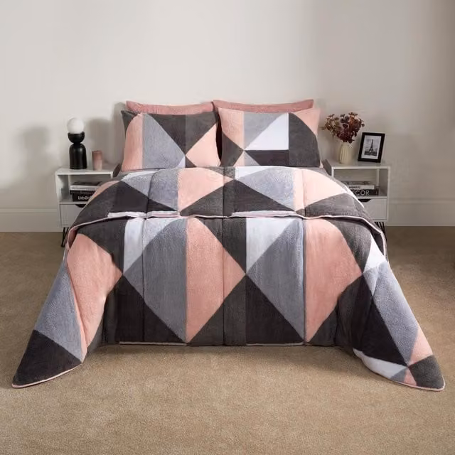 OHS Teddy Geo Coverless 10.5 Tog Duvet Set in Pink, Double