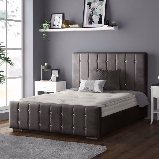 IH Design Anthracite Grey Striped Upholstered Velvet Bed Frame W/D/H: 140 x 200 cm