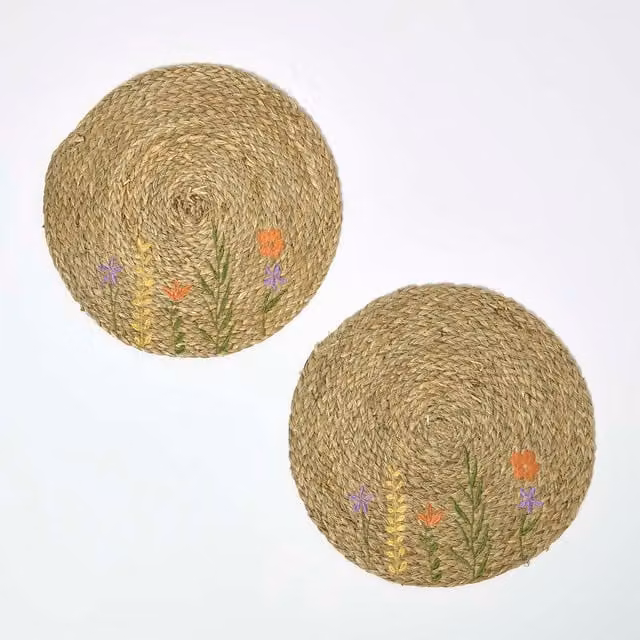 Homescapes Set of 2 Round Floral Bulrush Placemats in Beige and Brown, Diameter: 38 cm